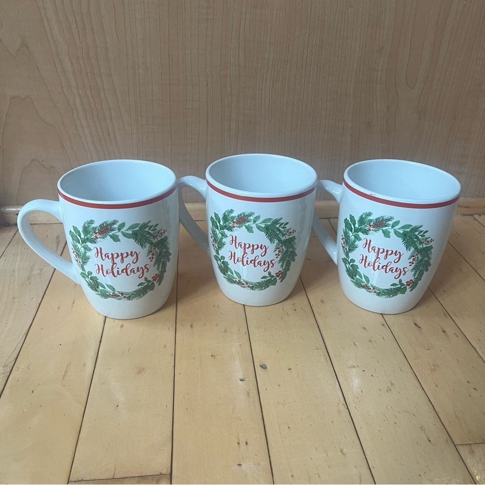 Royal Norfolk Christmas Holly Mugs 4 1/4"  14oz Happy Holidays New Set Of 3